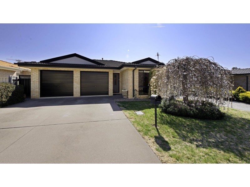 10 Gouldsmith Street, Dunlop ACT 2615