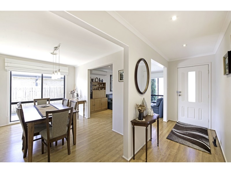 10 Gouldsmith Street, Dunlop ACT 2615