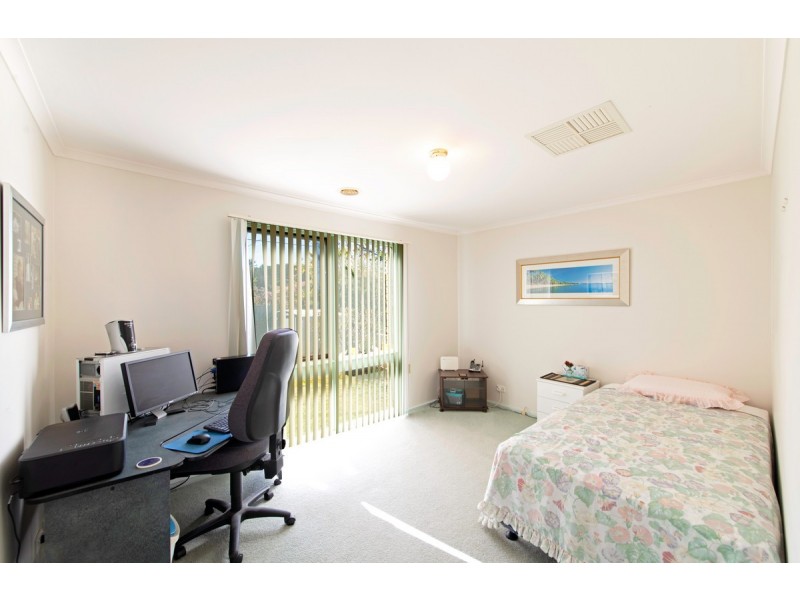 12 Baracchi Crescent, Giralang ACT 2617