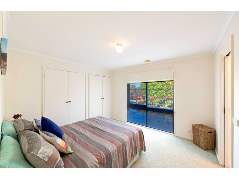 12 Baracchi Crescent, Giralang ACT 2617