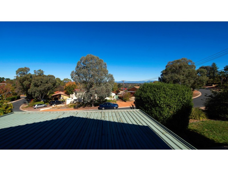 12 Baracchi Crescent, Giralang ACT 2617