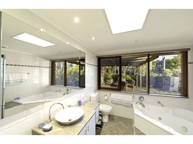 13 Lind Close, Fraser ACT 2615