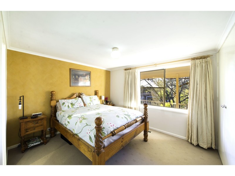 13 Lind Close, Fraser ACT 2615