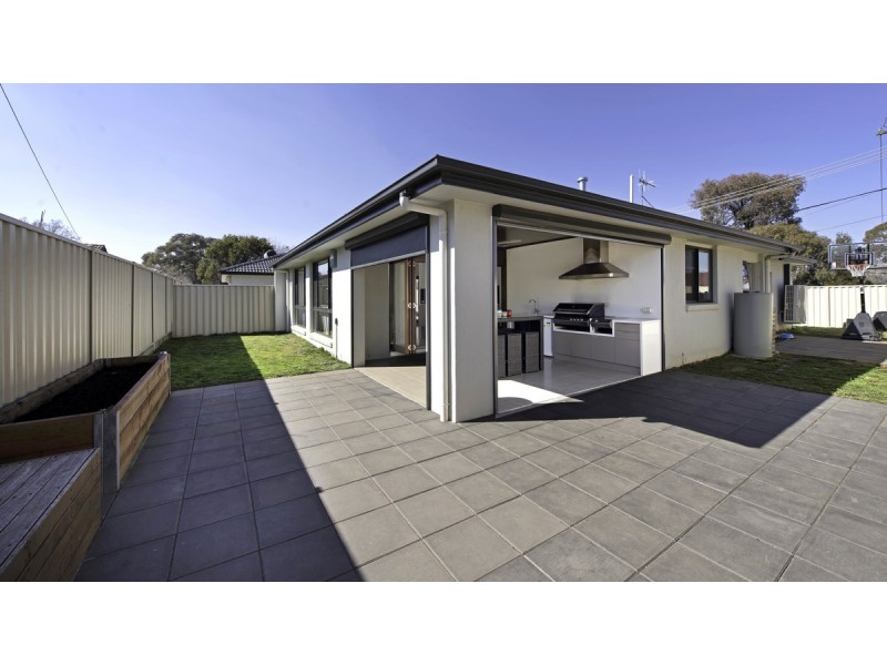 16 Canopus Crescent, Giralang ACT 2617
