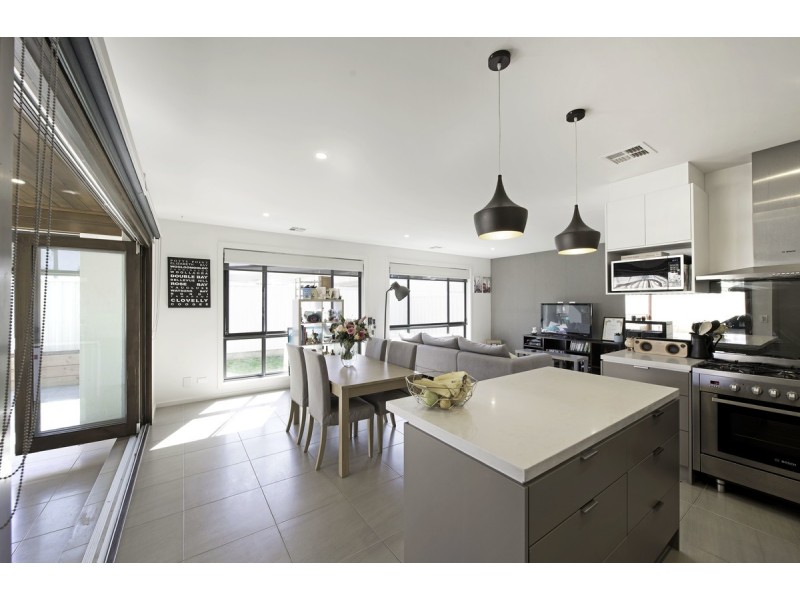 16 Canopus Crescent, Giralang ACT 2617