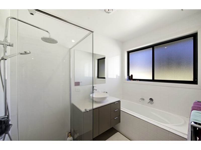 16 Canopus Crescent, Giralang ACT 2617