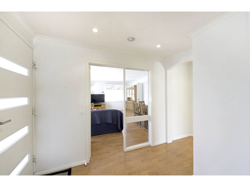 16 Canopus Crescent, Giralang ACT 2617