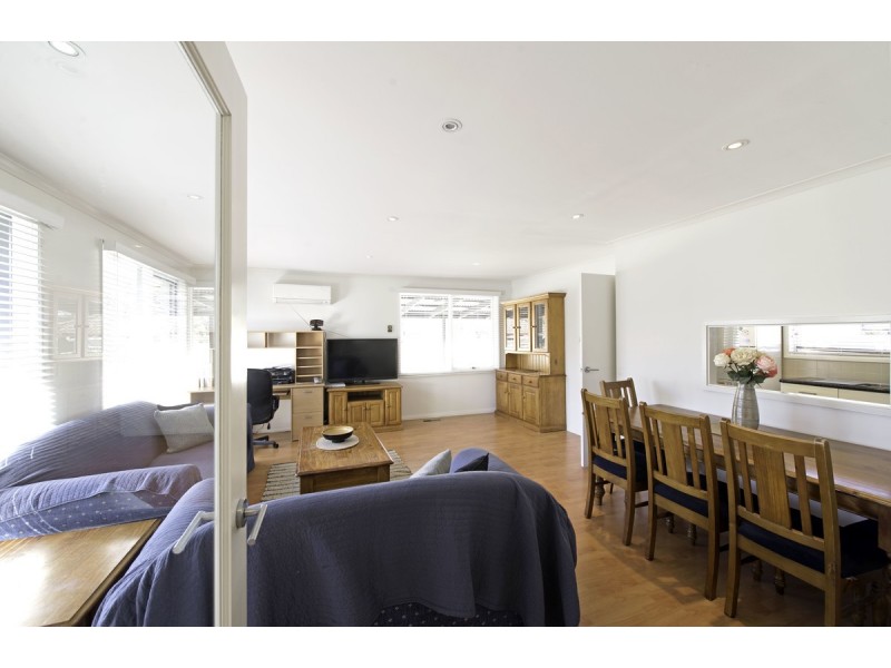 16 Canopus Crescent, Giralang ACT 2617