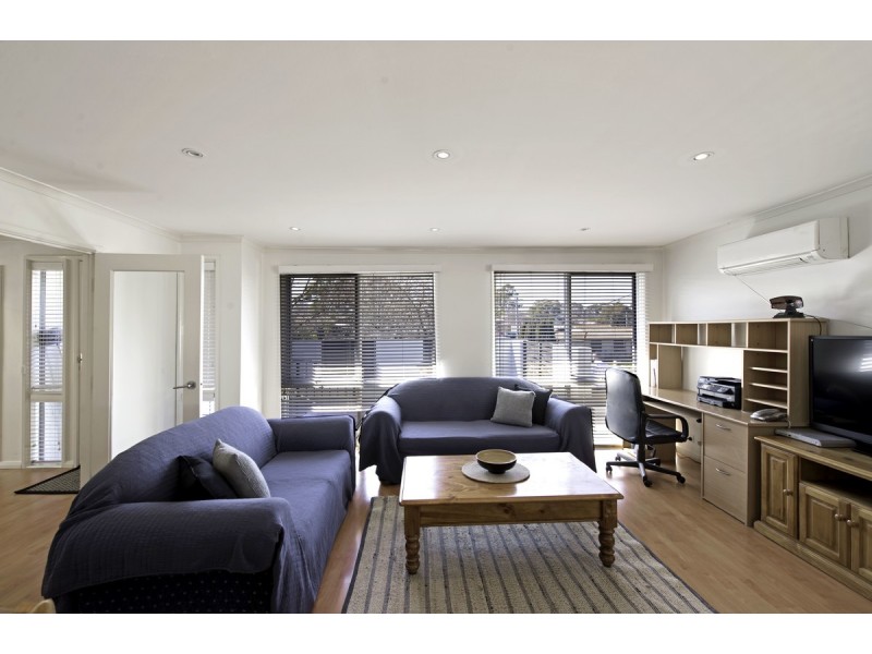 16 Canopus Crescent, Giralang ACT 2617