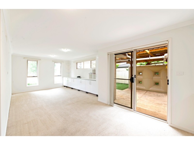 124 Macfarlane Burnett Avenue, Macgregor ACT 2615