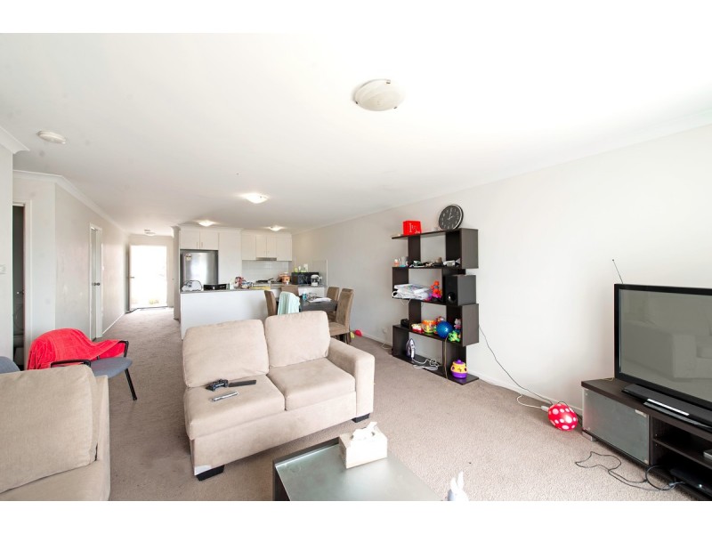 18/141 Macfarlane Burnett Avenue, Macgregor ACT 2615