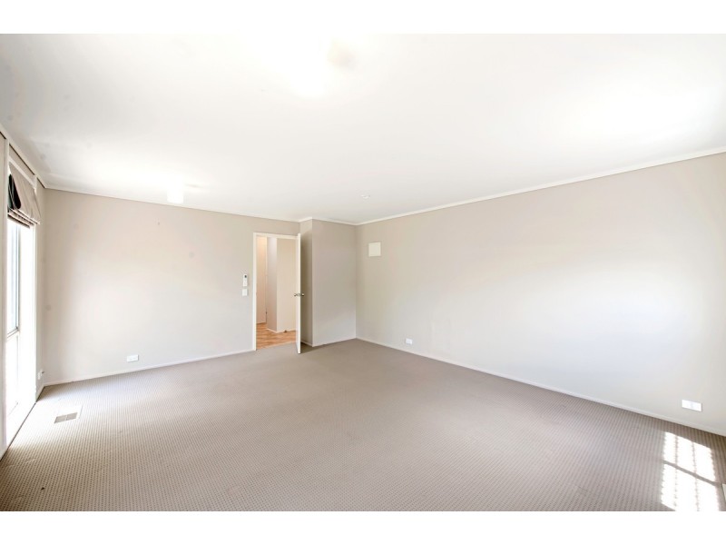 4 Toomey Place, Spence ACT 2615