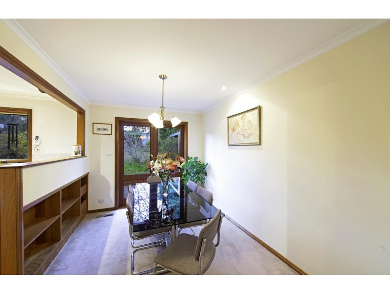 30 Mirrabucca Crescent, Giralang ACT 2617