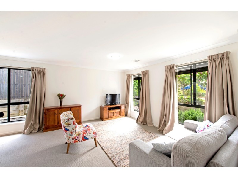 33 Victor Chang Street, Macgregor ACT 2615