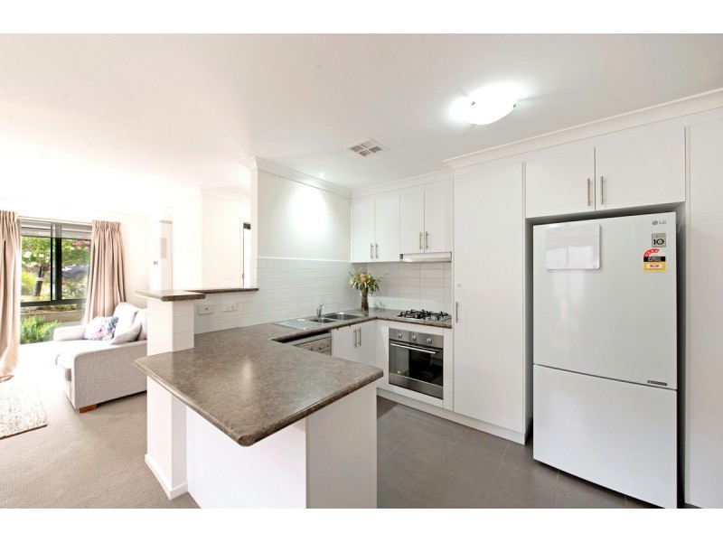 33 Victor Chang Street, Macgregor ACT 2615