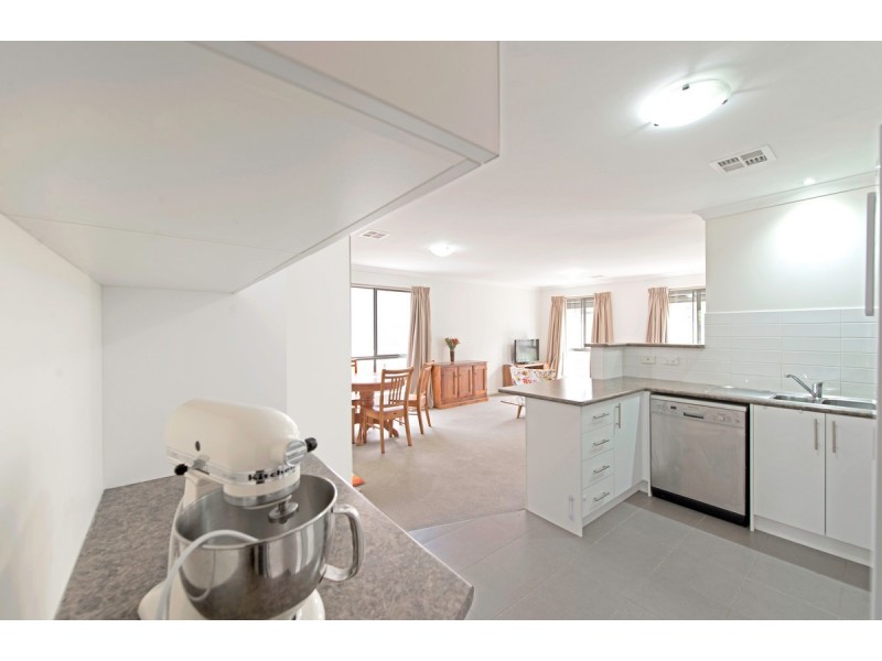 33 Victor Chang Street, Macgregor ACT 2615