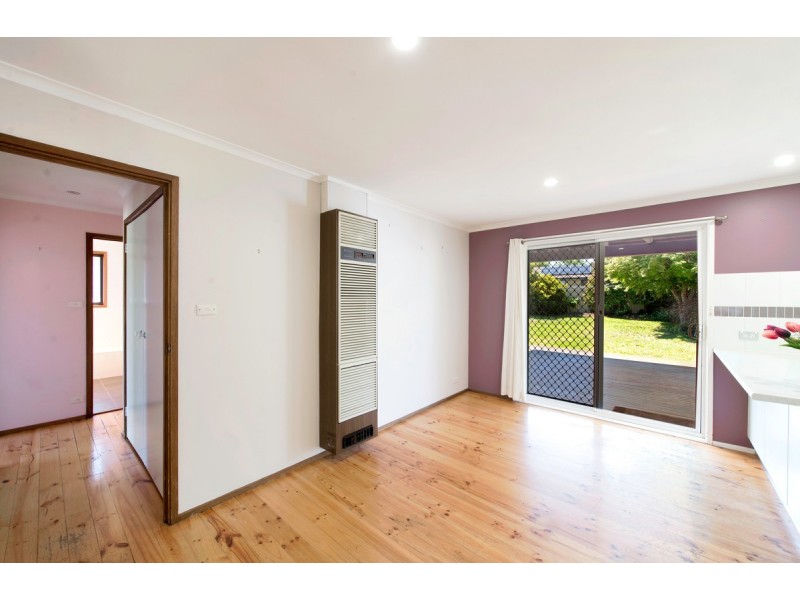 6 Southam Place, Holt ACT 2615
