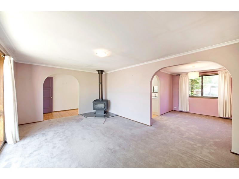 6 Southam Place, Holt ACT 2615