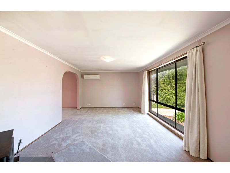 6 Southam Place, Holt ACT 2615