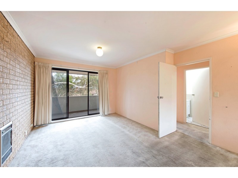 4/30 Springvale Drive, Hawker ACT 2614