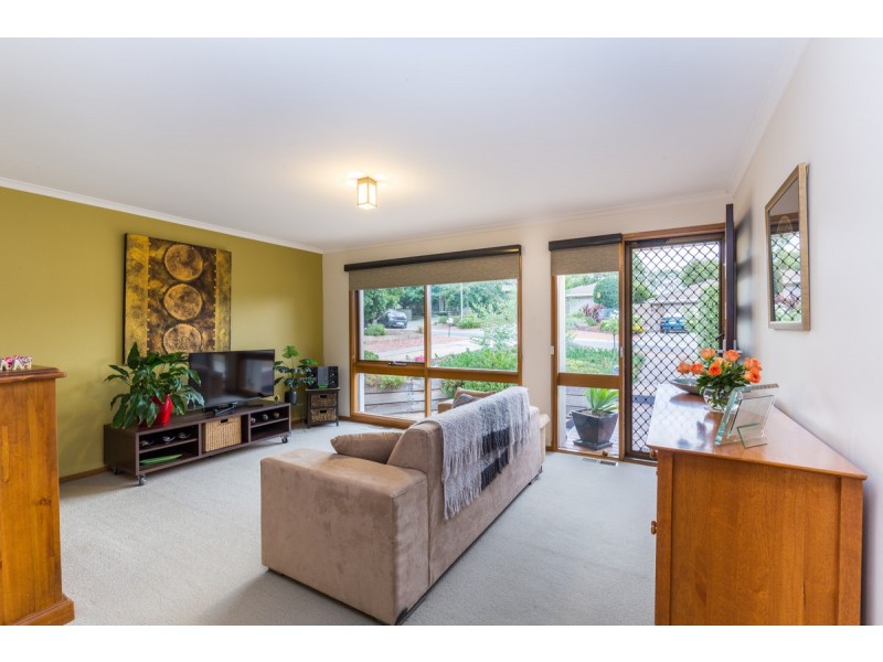 15 Challinor Crescent, Florey ACT 2615