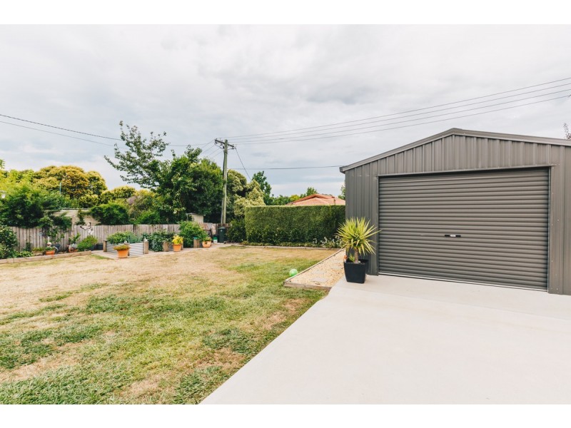 15 Challinor Crescent, Florey ACT 2615
