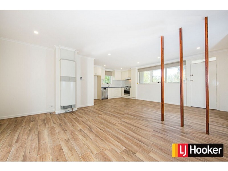 10 Eggleston Crescent, Chifley ACT 2606