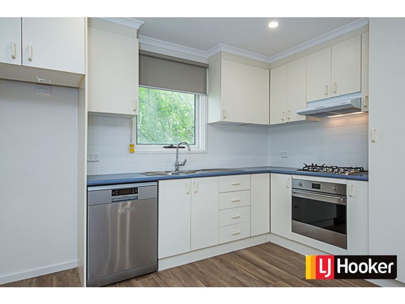 10 Eggleston Crescent, Chifley ACT 2606