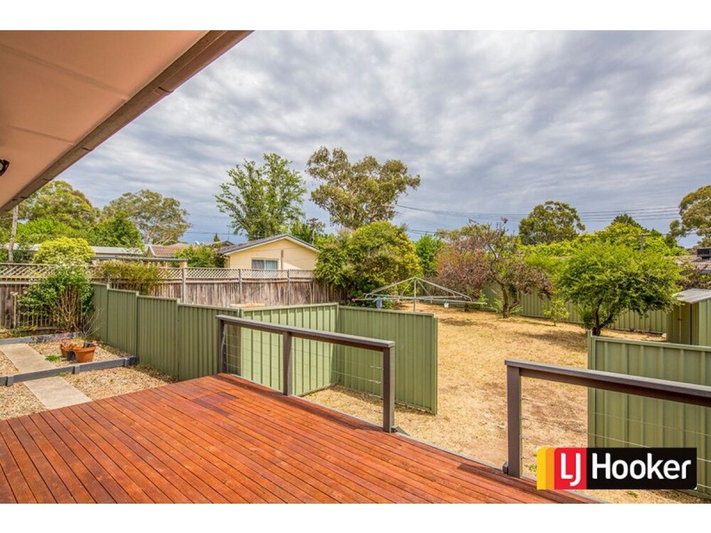 10 Eggleston Crescent, Chifley ACT 2606