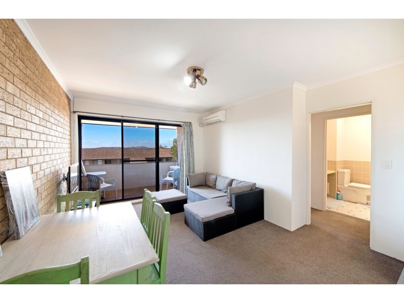 12/30 Springvale Drive, Hawker ACT 2614