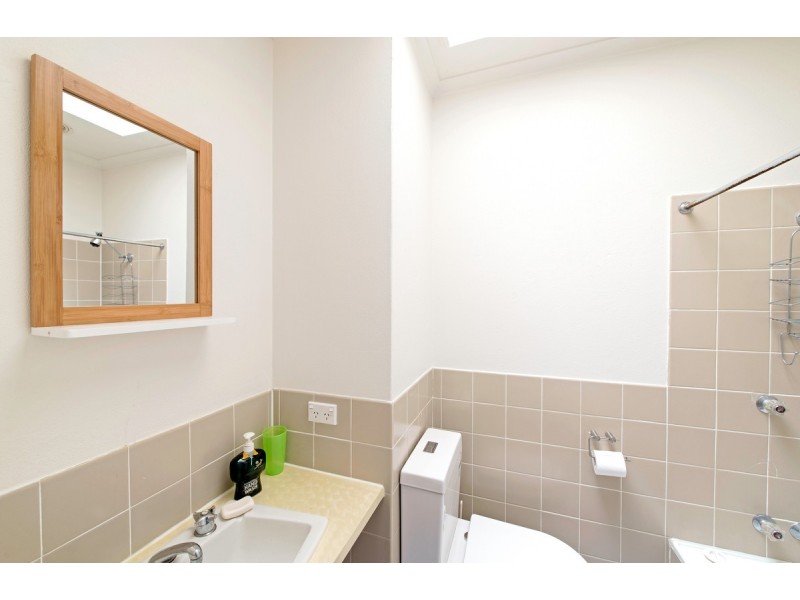 12/30 Springvale Drive, Hawker ACT 2614