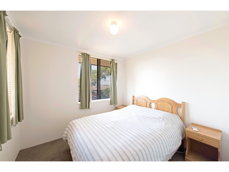 12/30 Springvale Drive, Hawker ACT 2614