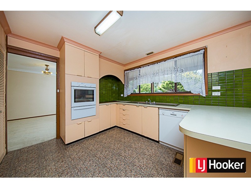 17 Sculptor Street, Giralang ACT 2617