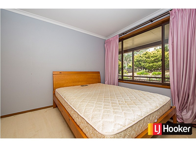 17 Sculptor Street, Giralang ACT 2617
