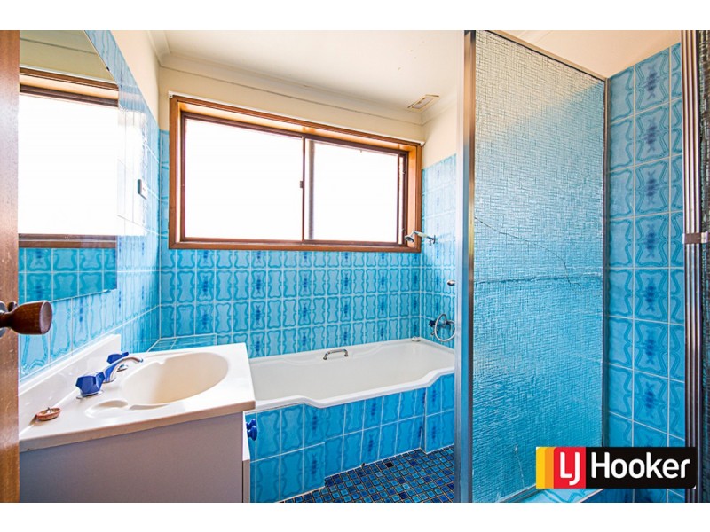 17 Sculptor Street, Giralang ACT 2617