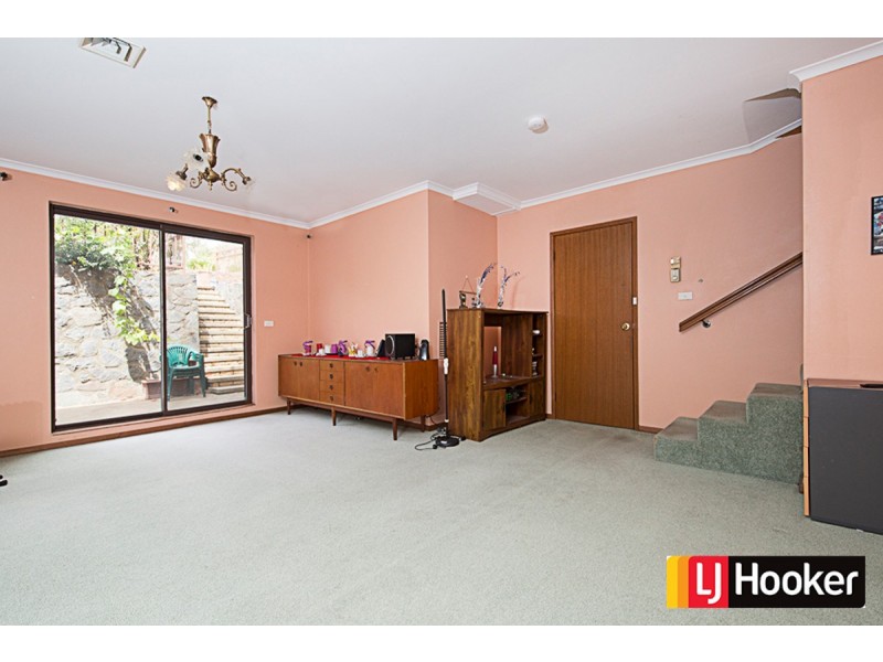 17 Sculptor Street, Giralang ACT 2617