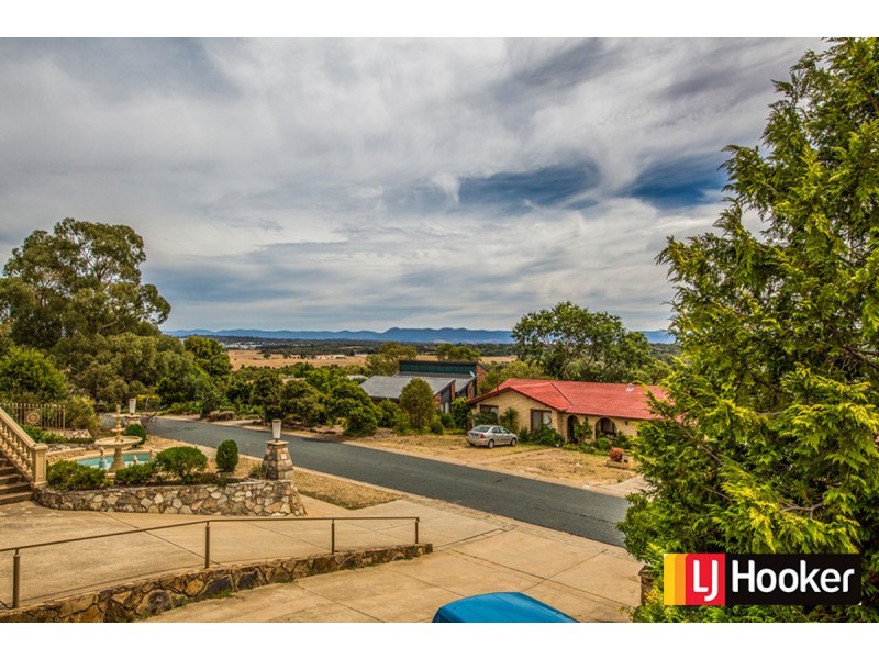 17 Sculptor Street, Giralang ACT 2617