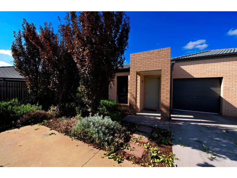 1/204 Macfarlane Burnet Avenue, Macgregor ACT 2615