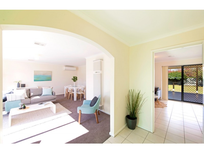 8 Woronora Street, Kaleen ACT 2617