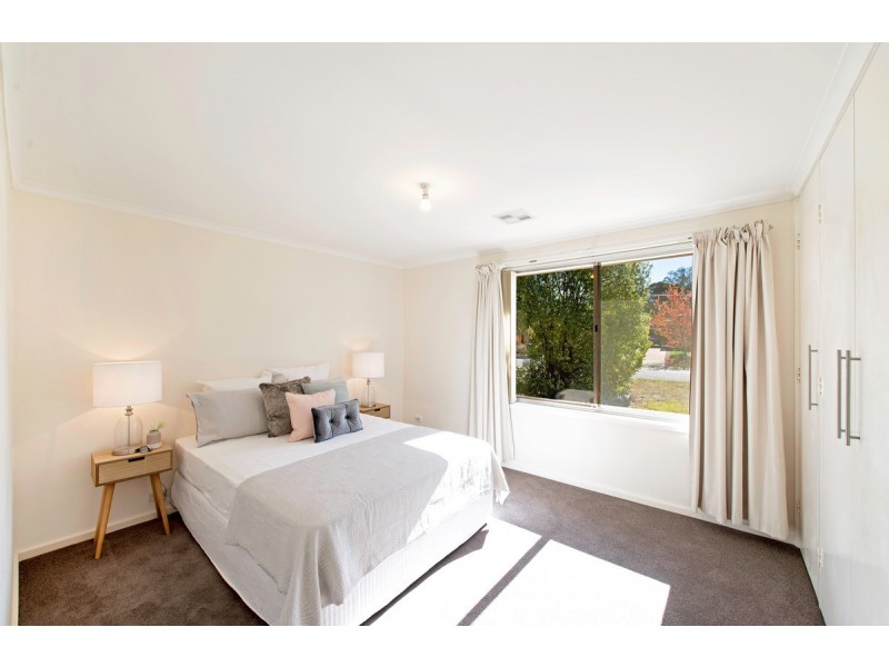 8 Woronora Street, Kaleen ACT 2617