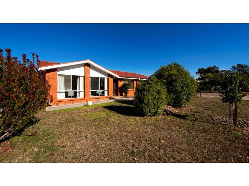 8 Woronora Street, Kaleen ACT 2617