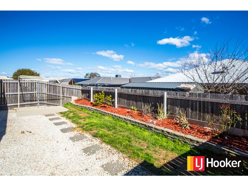 15 Bryan Hudson Street, Macgregor ACT 2615