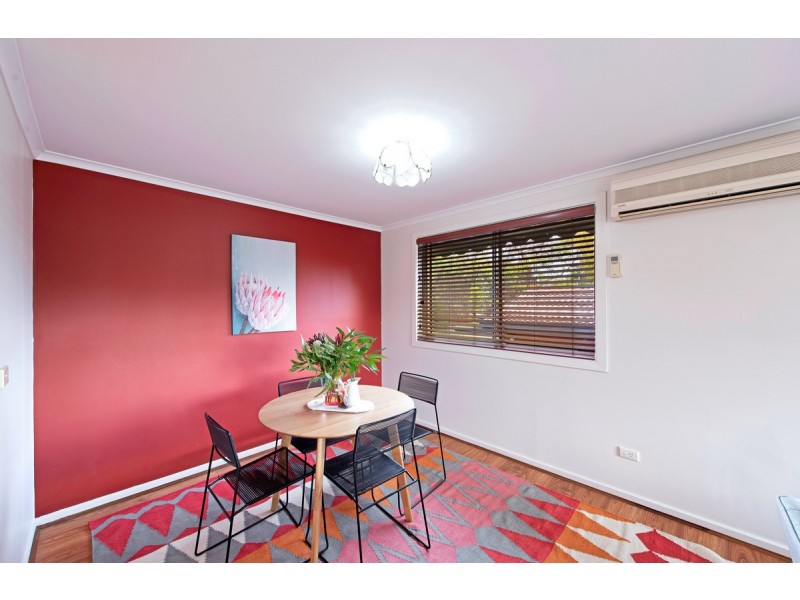 11 Phoenix Place, Giralang ACT 2617