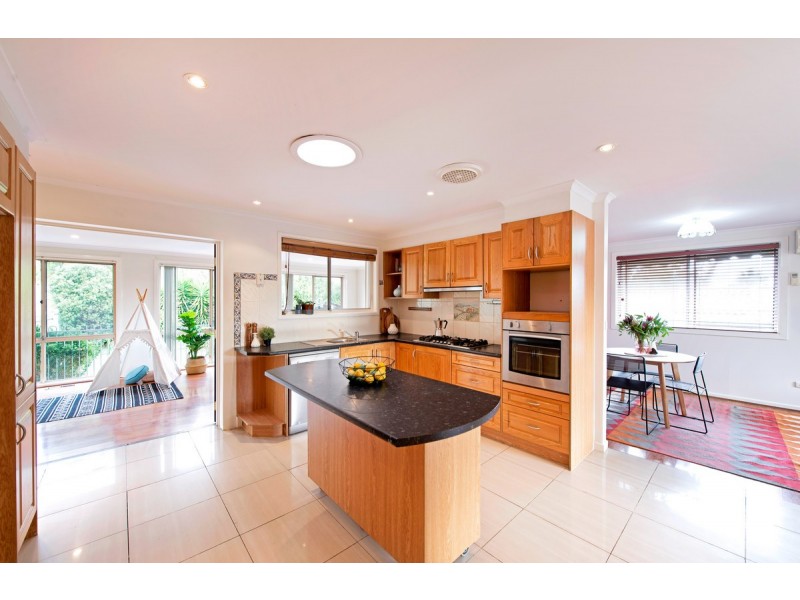 11 Phoenix Place, Giralang ACT 2617