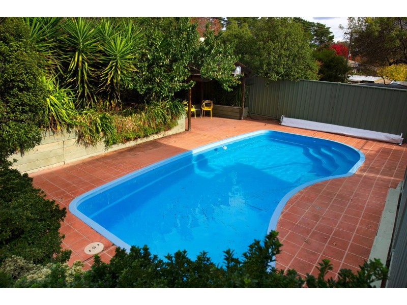 11 Phoenix Place, Giralang ACT 2617