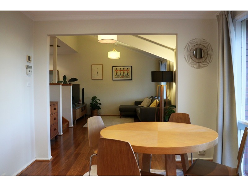 9 Lenehan Street, Giralang ACT 2617
