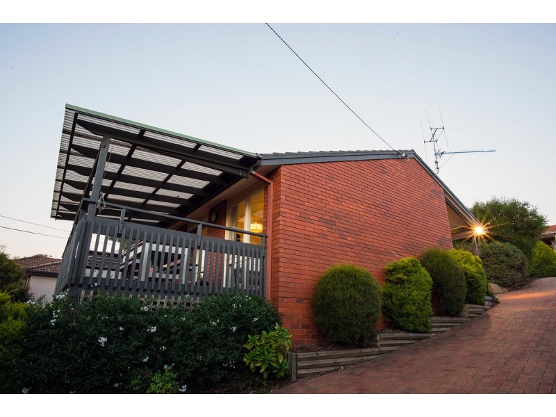 9 Lenehan Street, Giralang ACT 2617