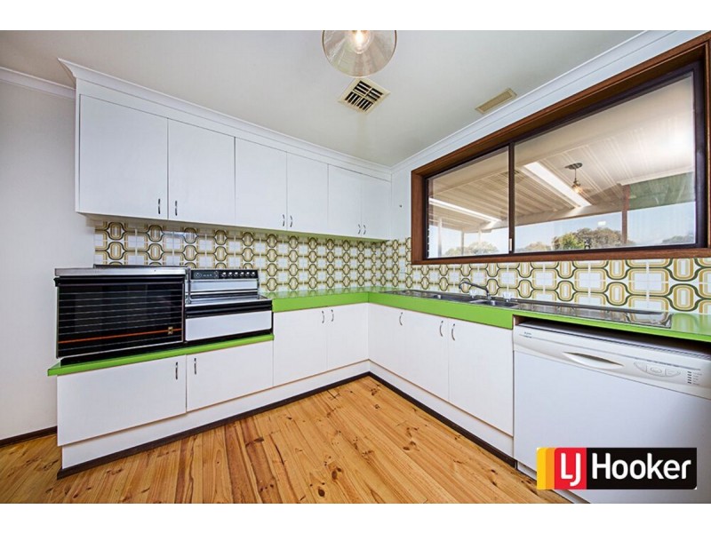 24 Ashkanasy Crescent, Evatt ACT 2617