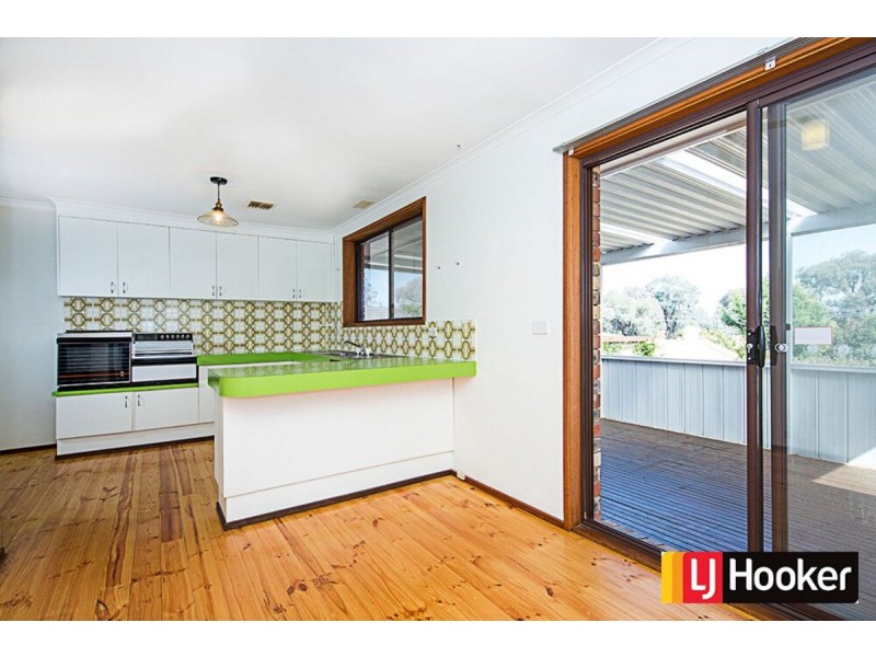 24 Ashkanasy Crescent, Evatt ACT 2617