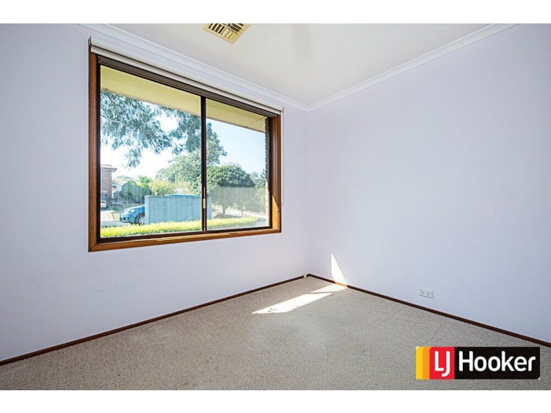 24 Ashkanasy Crescent, Evatt ACT 2617